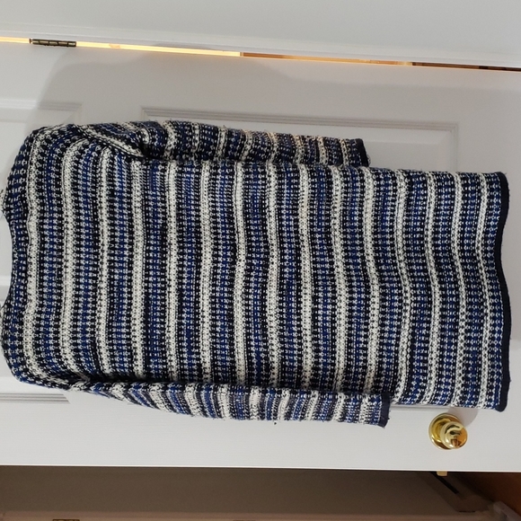 Sweater - Picture 2 of 4